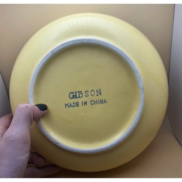 Gibson Yellow Bowl Ribbed Serving Bowl Kitchen Decor 9.5 Inch - Picture 3 of 4